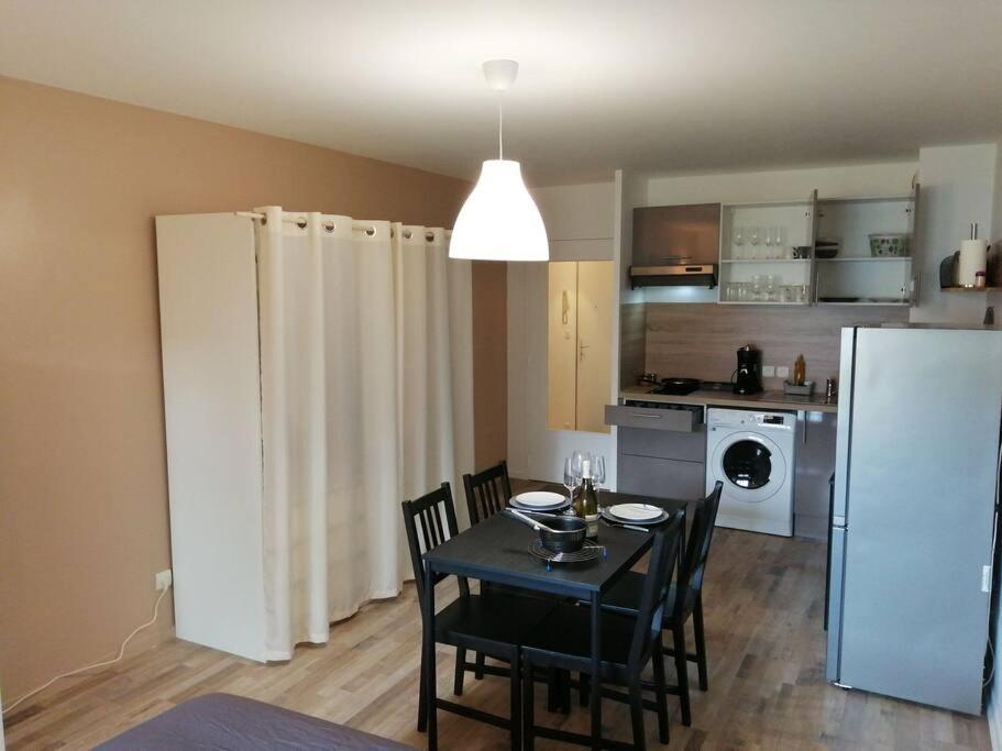 Studio 5 Min Du Centre Et De La Gare Ивто Экстерьер фото